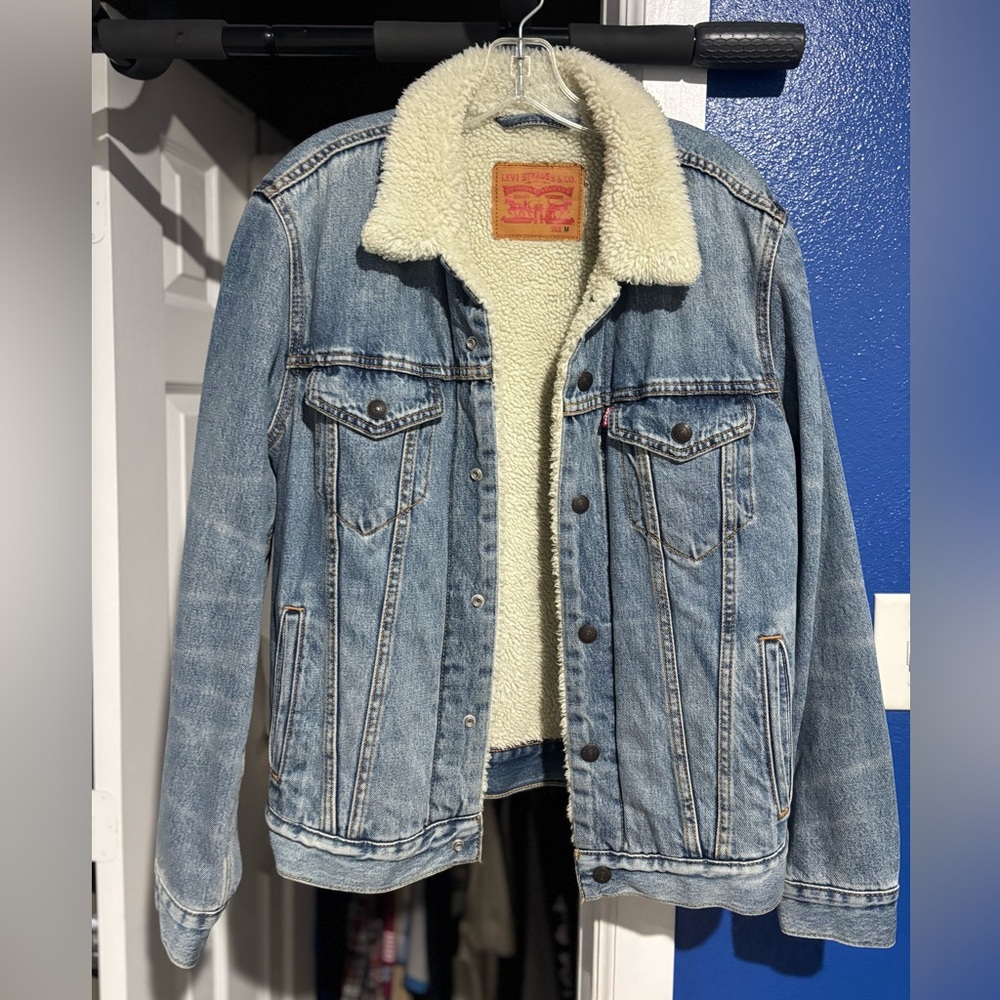 Levi's Light Blue Denim Jacket with Cream Lining